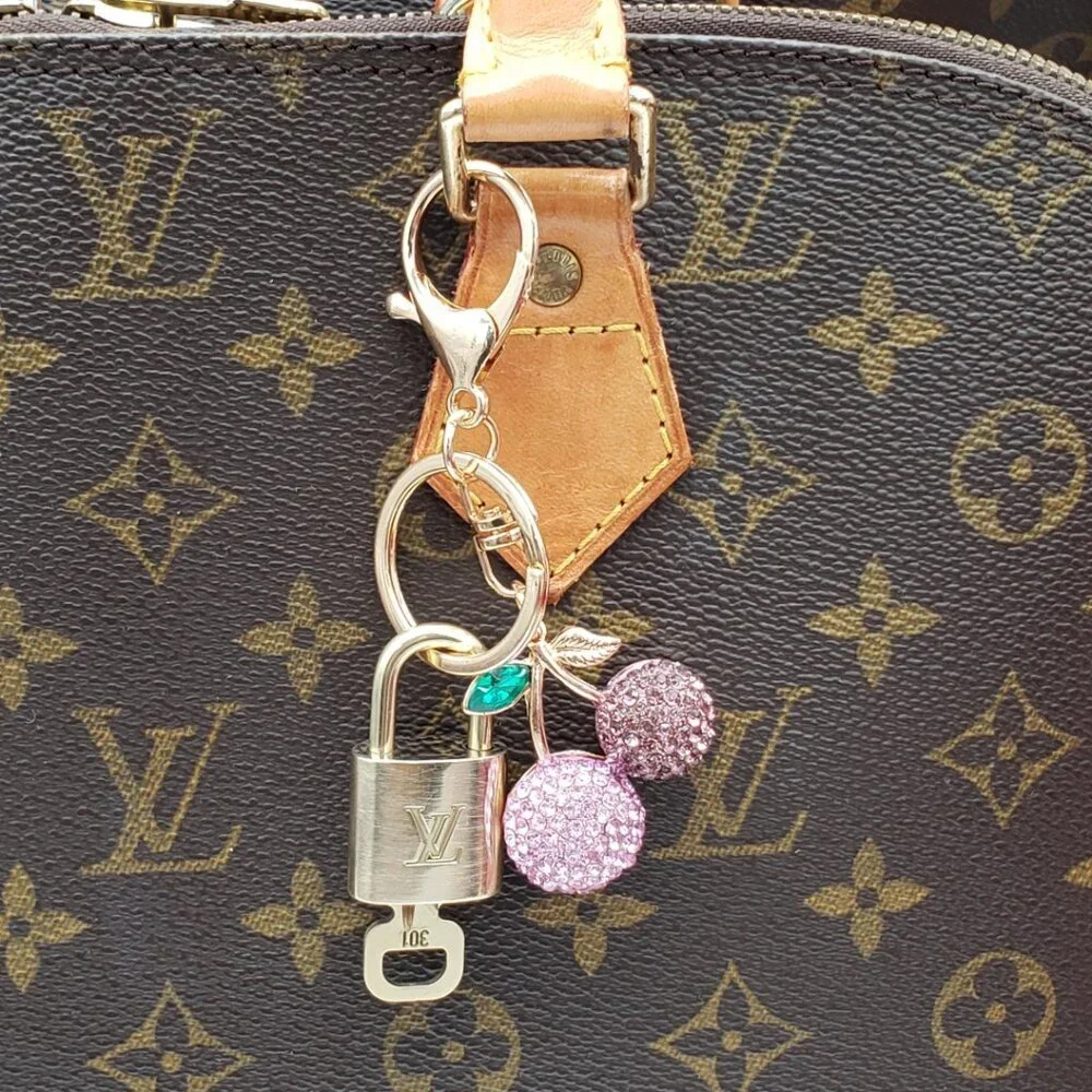 Louis Vuitton Authentic Gold Padlock 🔑 Key + Stylish Bag Unbranded Cherry Charm